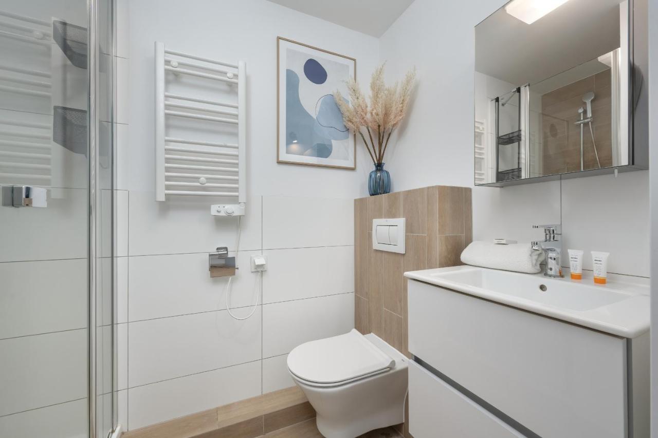 Trendy Studios With Home Office Near Wroclaw Main Station By Noclegi Renters Exteriér fotografie